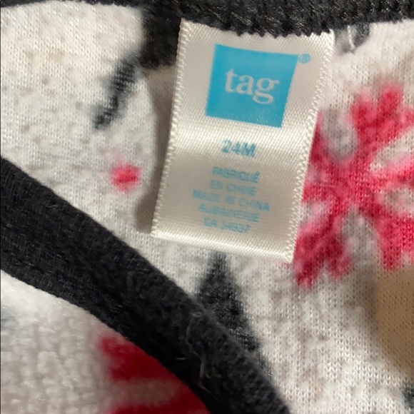 Kids PJ with feet - Picture 2 of 3